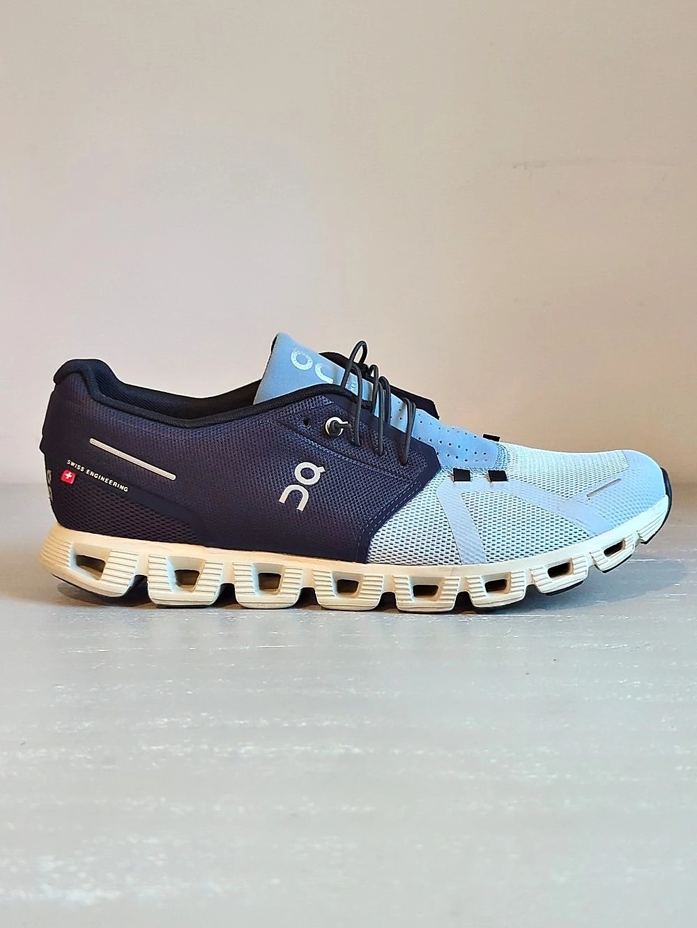 On Running Cloud 5 Midnight Chambray Men's size 13